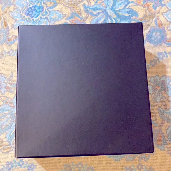 Chanel Box perfect gift - Picture 2 of 4